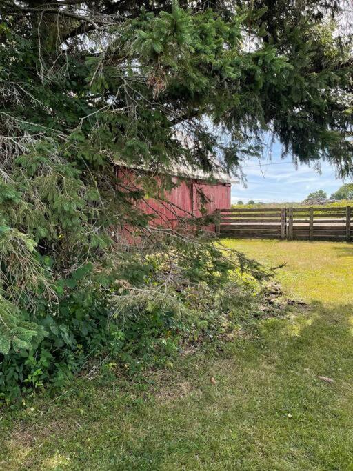 The Barns Of Brighton Near Prince Edward County 외부 사진